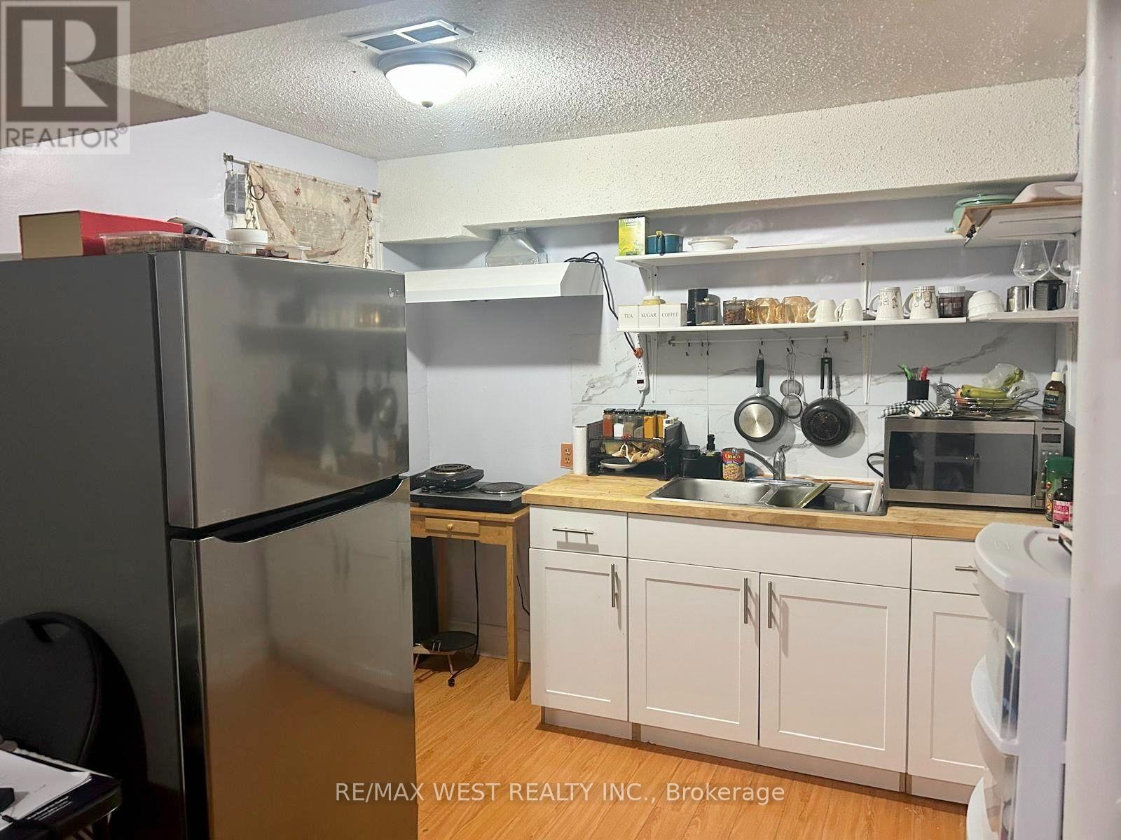 #134 6458 FINCH AVENUE W - Image 12