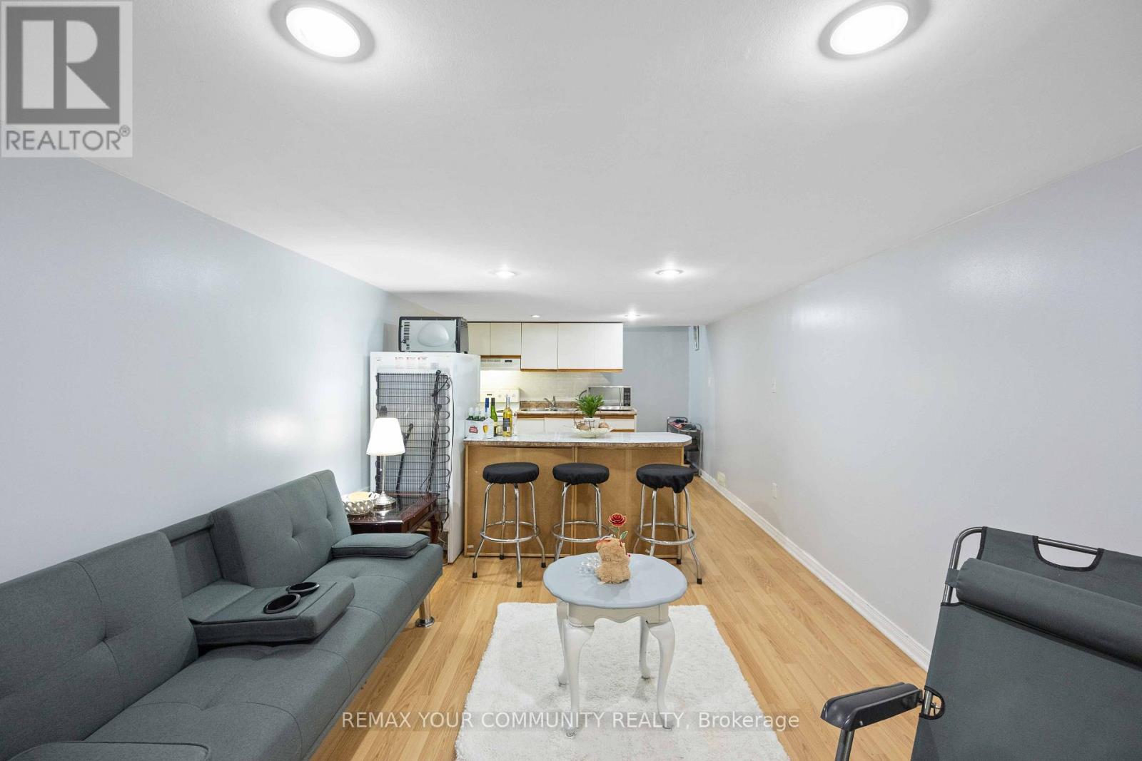 62 SECROFT CRESCENT - 14