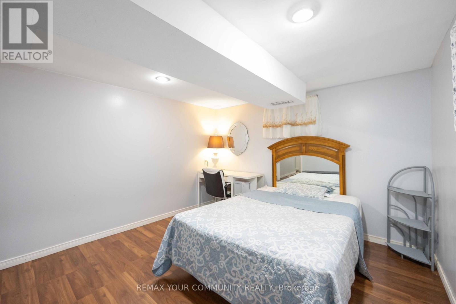 62 SECROFT CRESCENT - 18