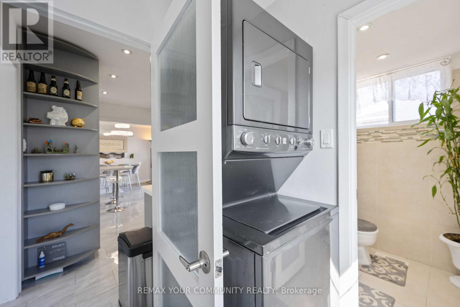 62 SECROFT CRESCENT - 8