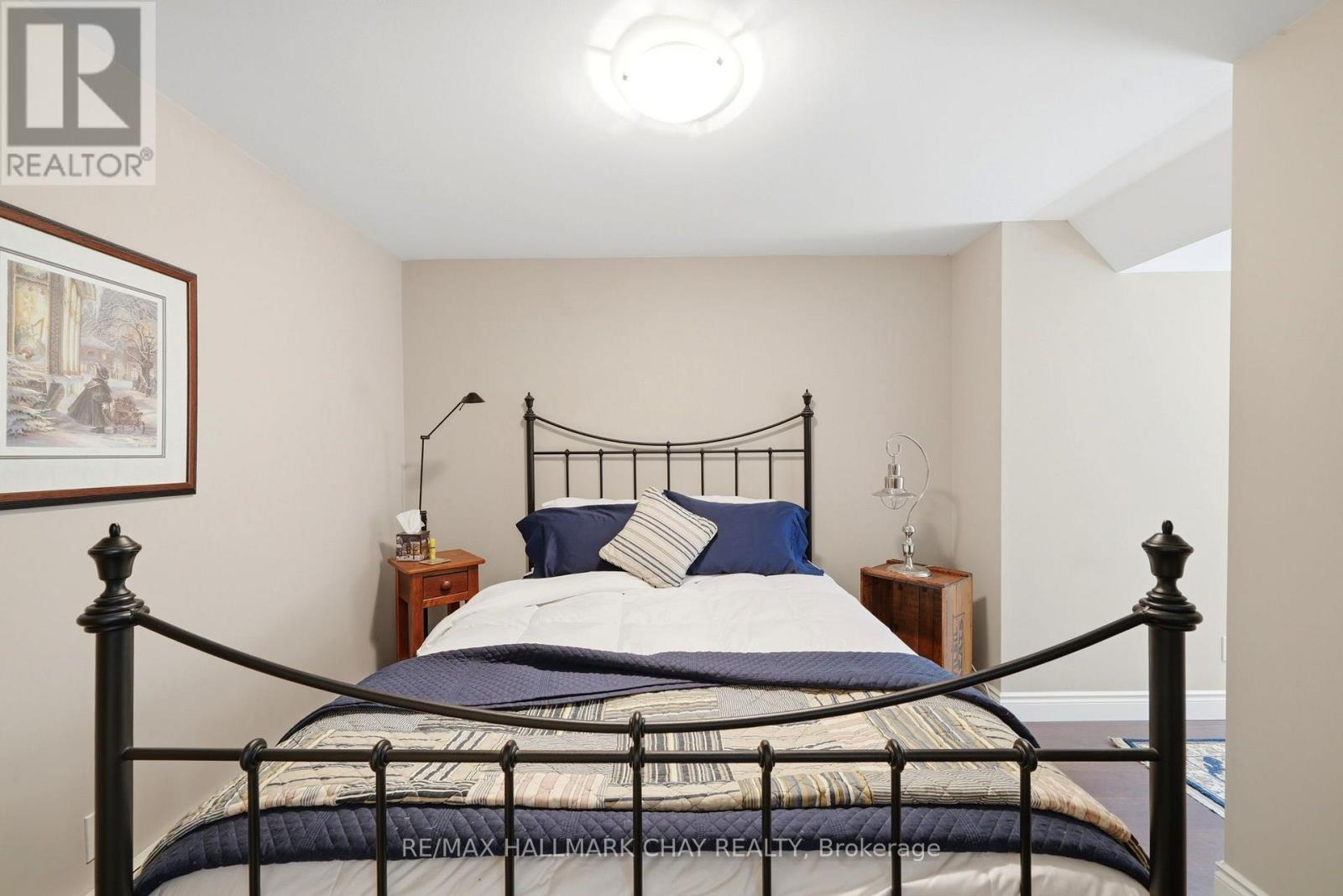 50 PRICE POINT ROAD - 18