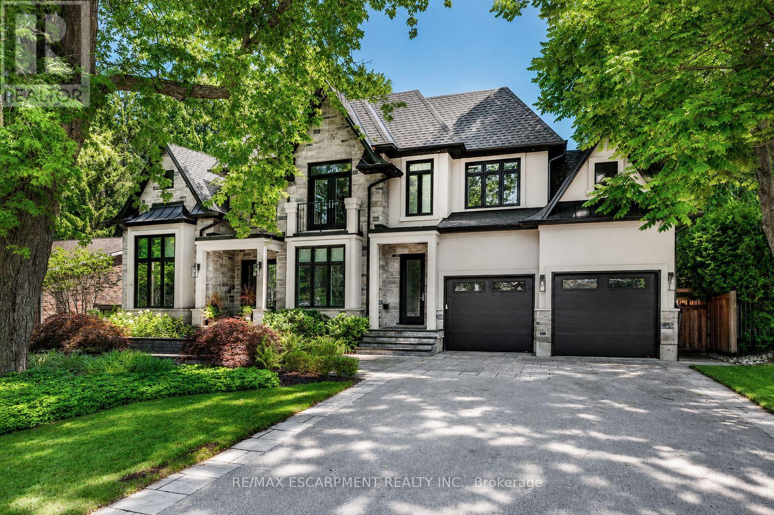 71 LLOYMINN AVENUE - 1