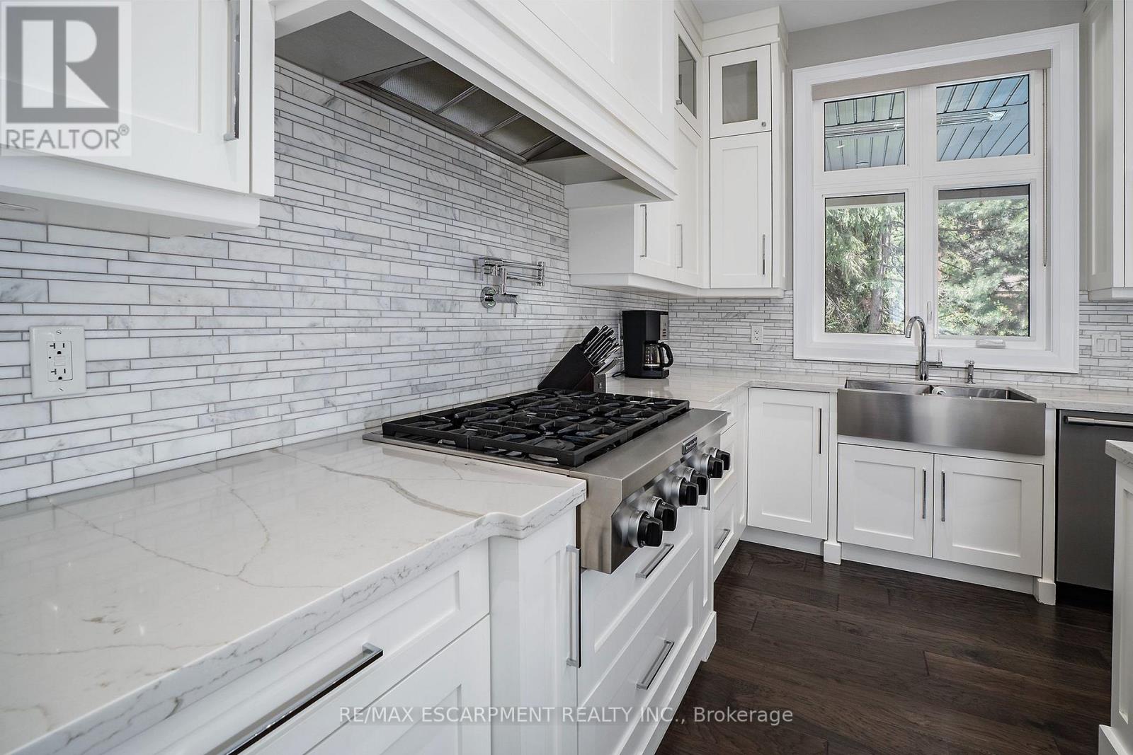 71 LLOYMINN AVENUE - Image 10
