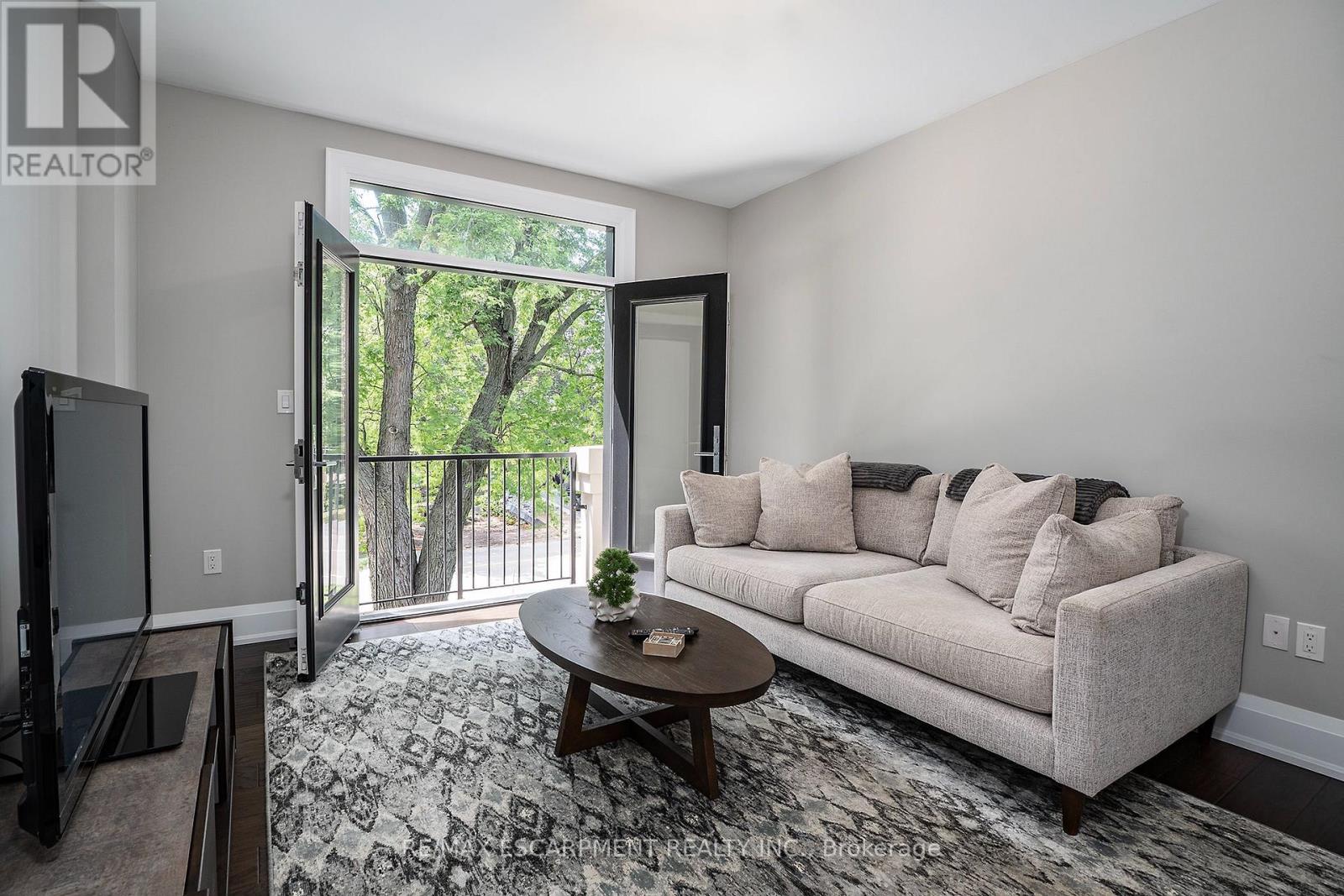 71 LLOYMINN AVENUE - Image 15
