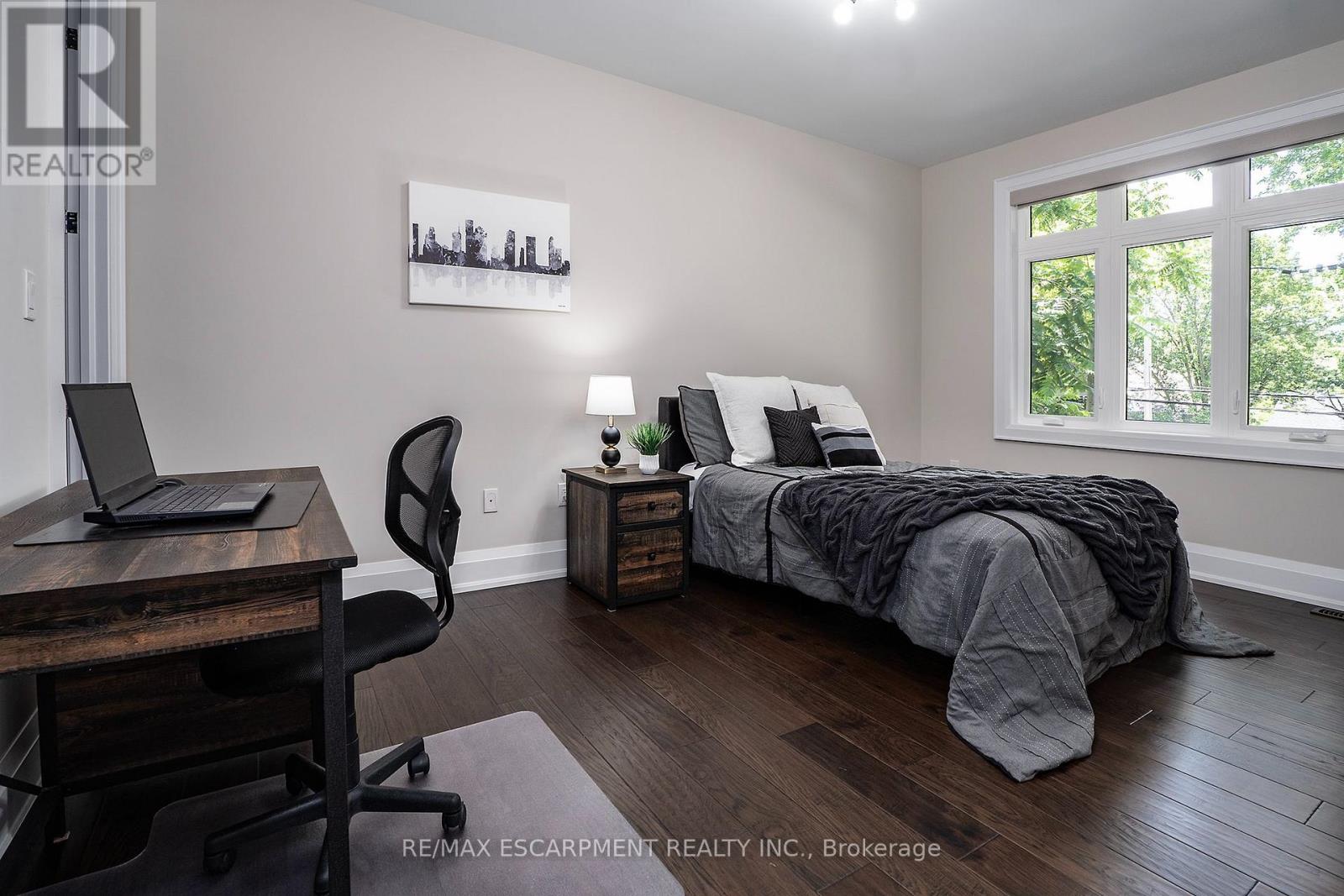 71 LLOYMINN AVENUE - Image 19