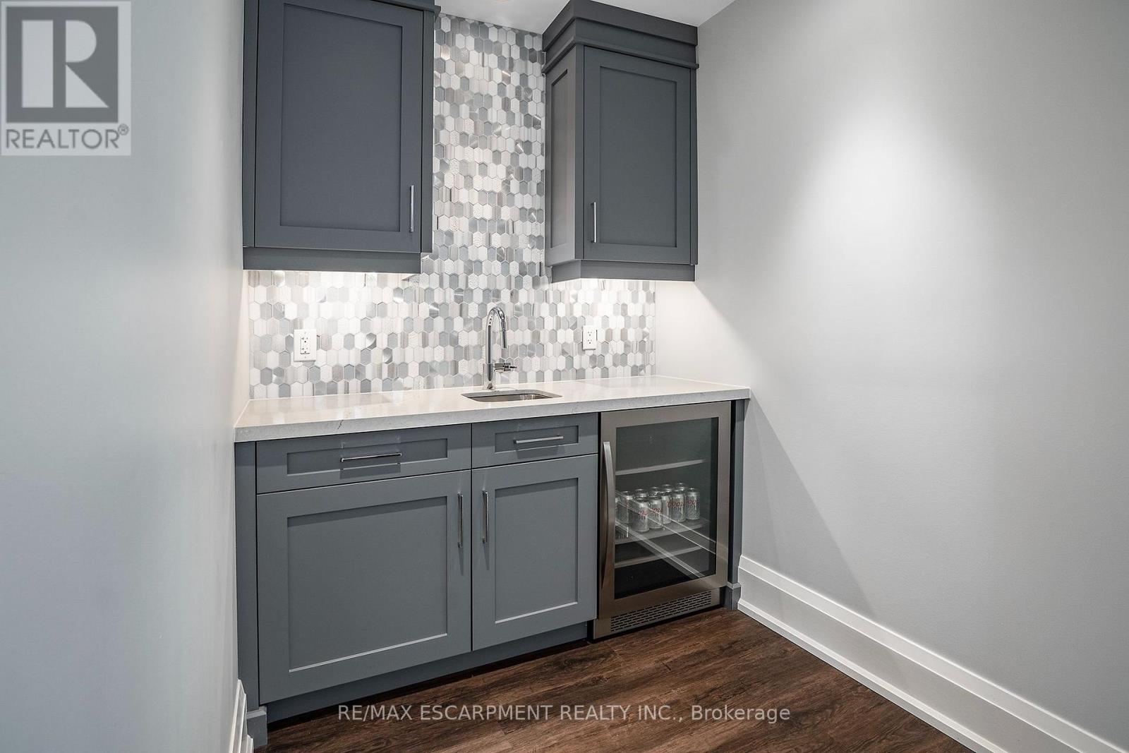 71 LLOYMINN AVENUE - Image 27