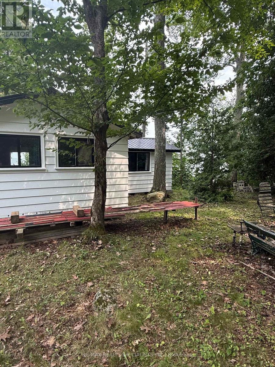 LOT 44 SNAKE ISLAND - 34