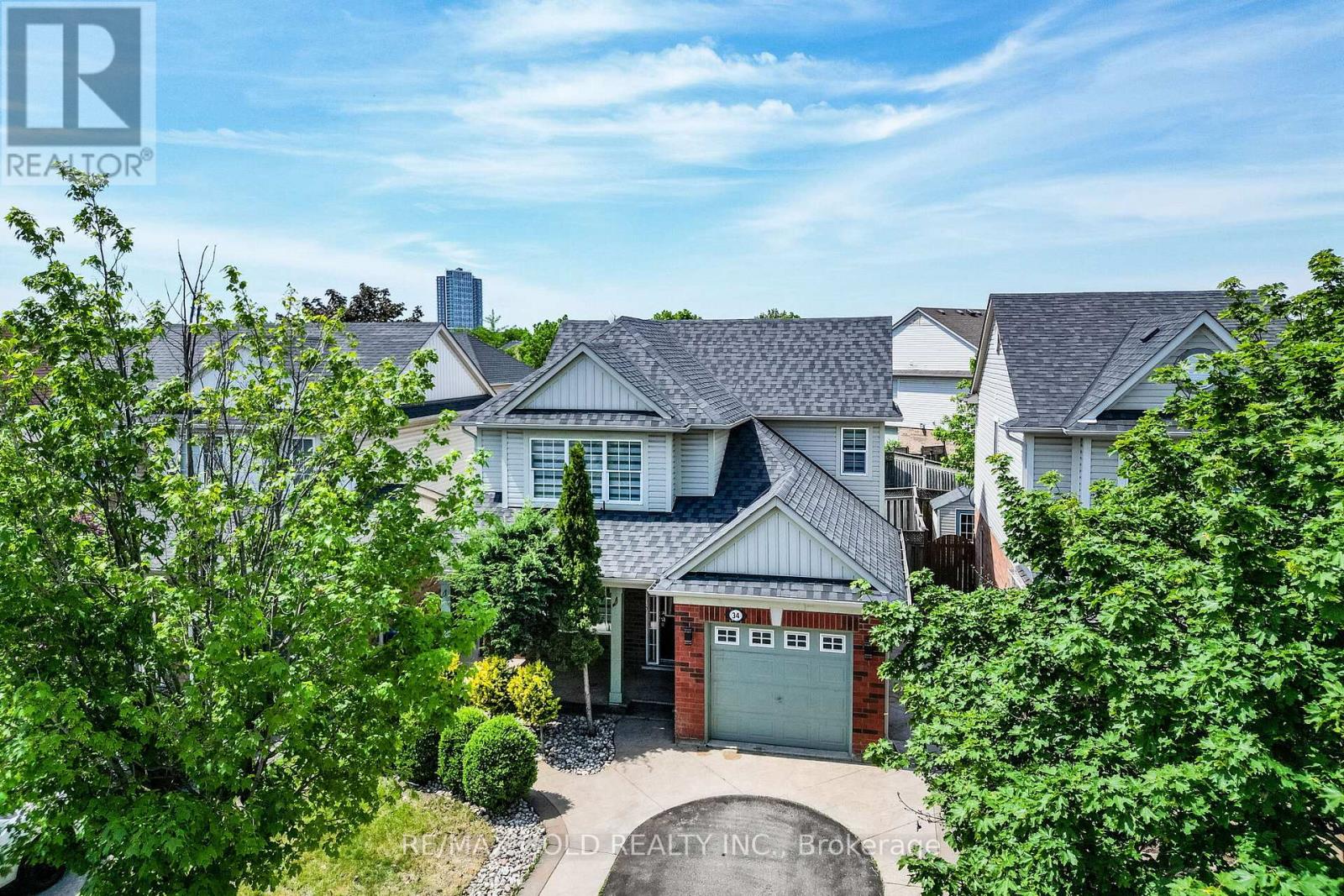 34 WORTHINGTON AVENUE - 1