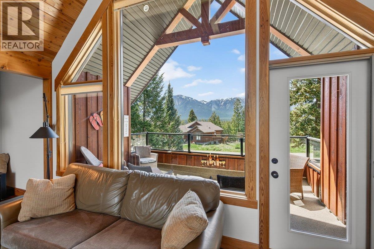 2557 LEDGEROCK Ridge, Invermere