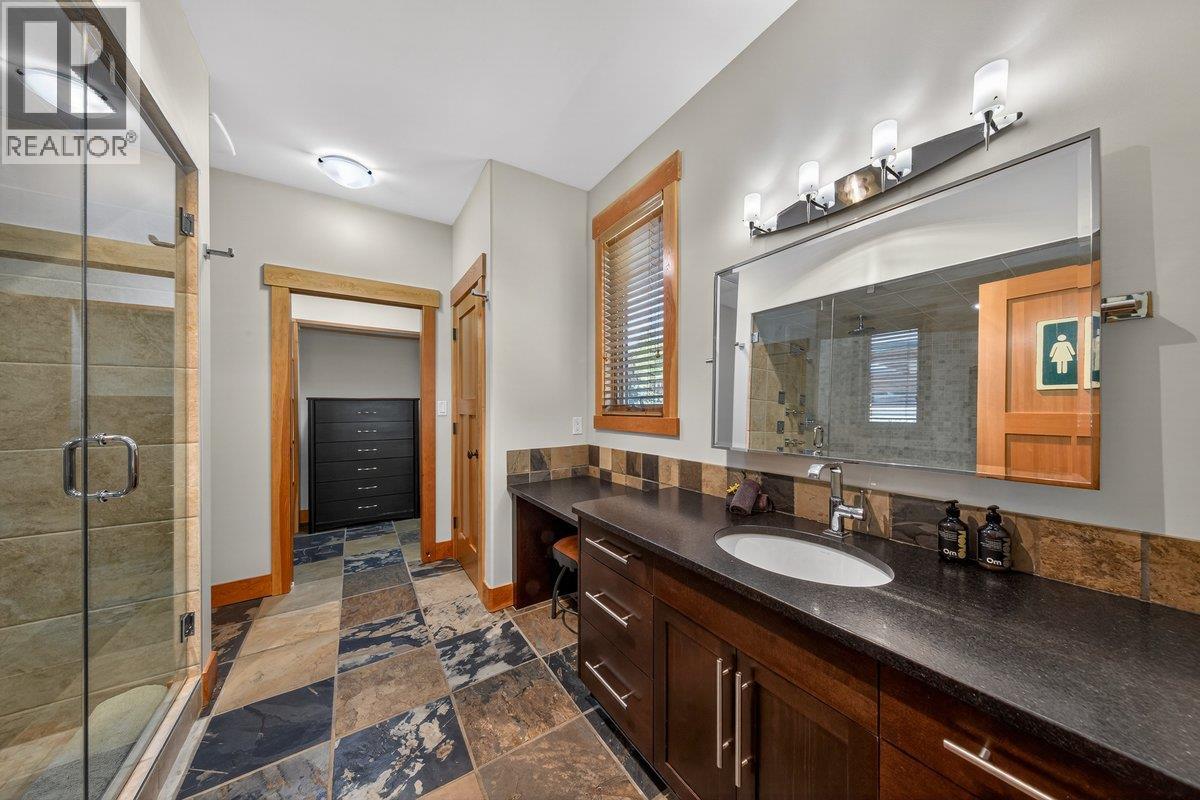 2557 LEDGEROCK Ridge, Invermere