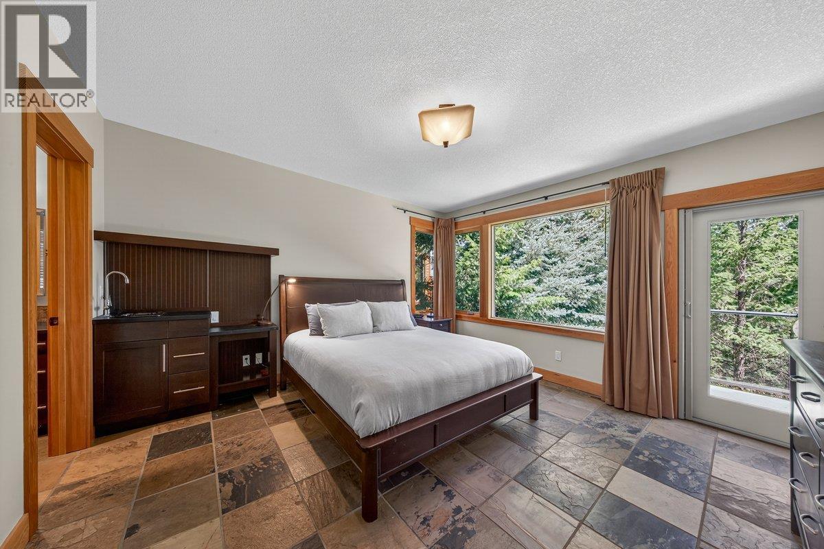 2557 LEDGEROCK Ridge, Invermere