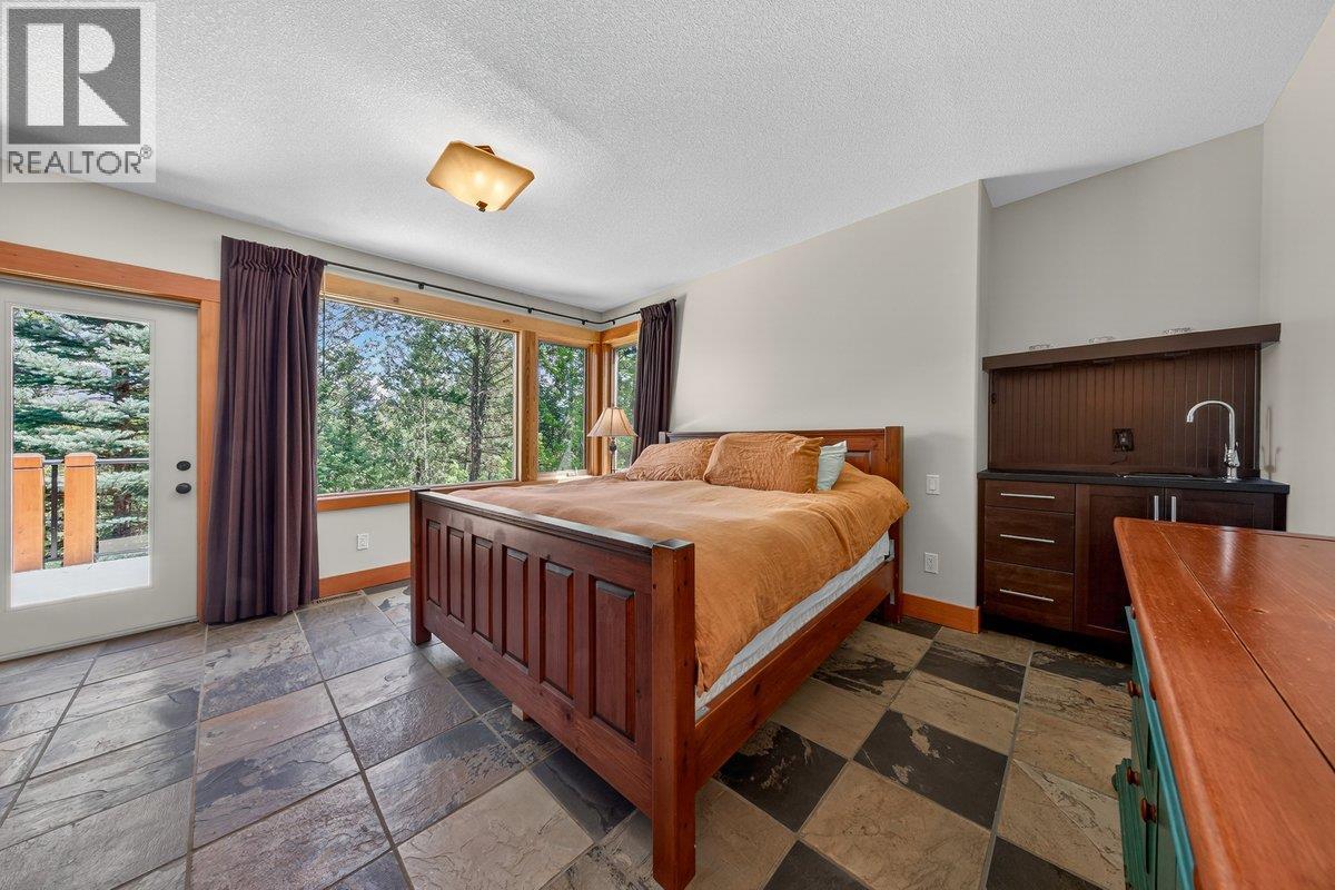 2557 LEDGEROCK Ridge, Invermere