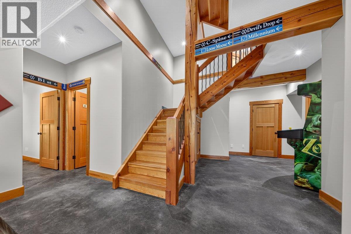 2557 LEDGEROCK Ridge, Invermere