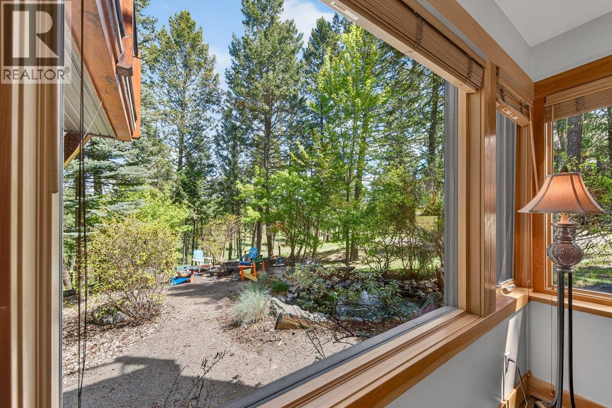 2557 LEDGEROCK Ridge, Invermere