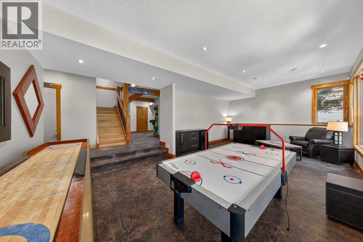 2557 LEDGEROCK Ridge, Invermere