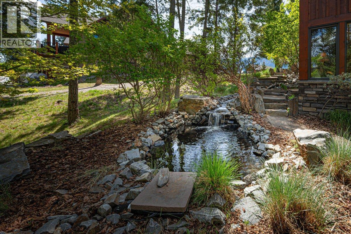 2557 LEDGEROCK Ridge, Invermere