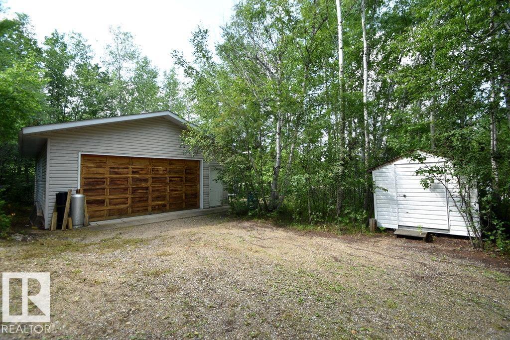 27, 174032 twp rd 653.7
