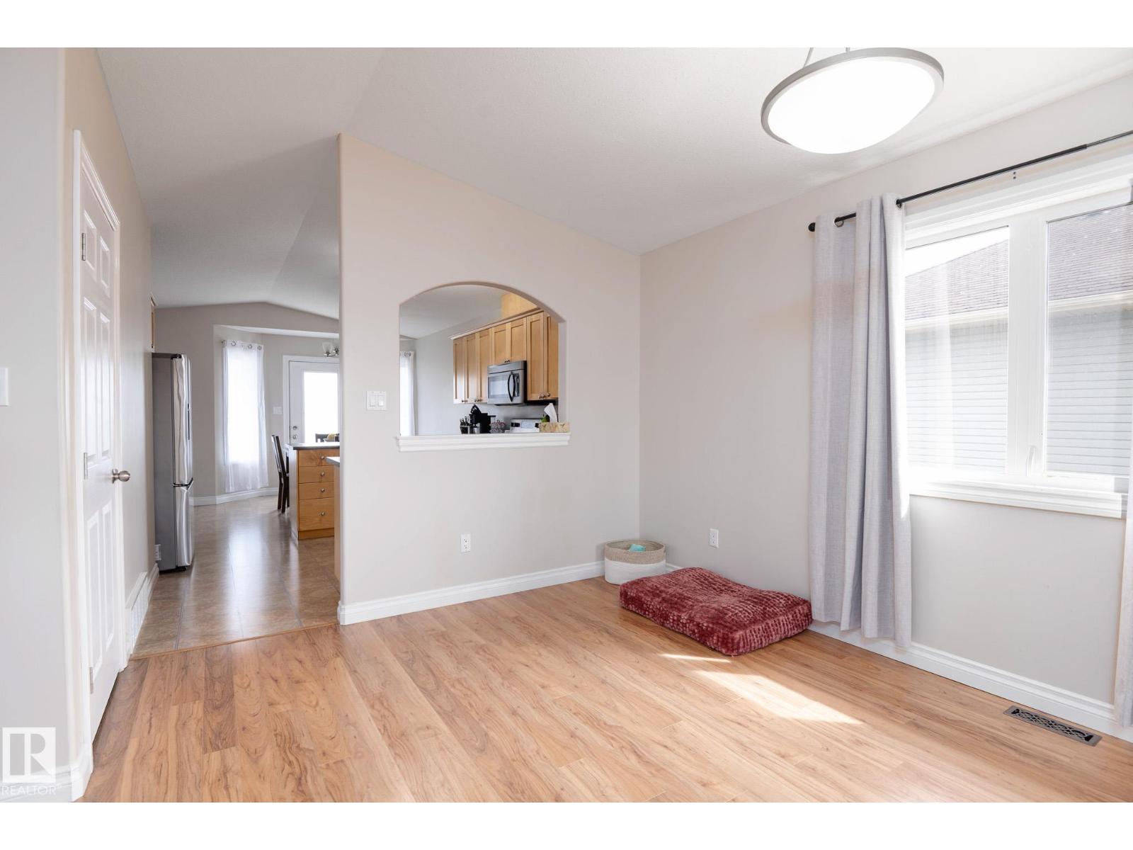 2620 LAKE AV - 5