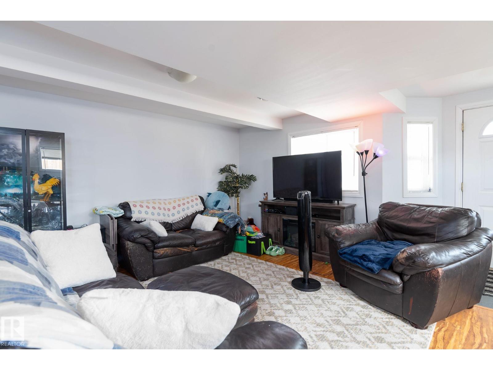 2620 LAKE AV - 15