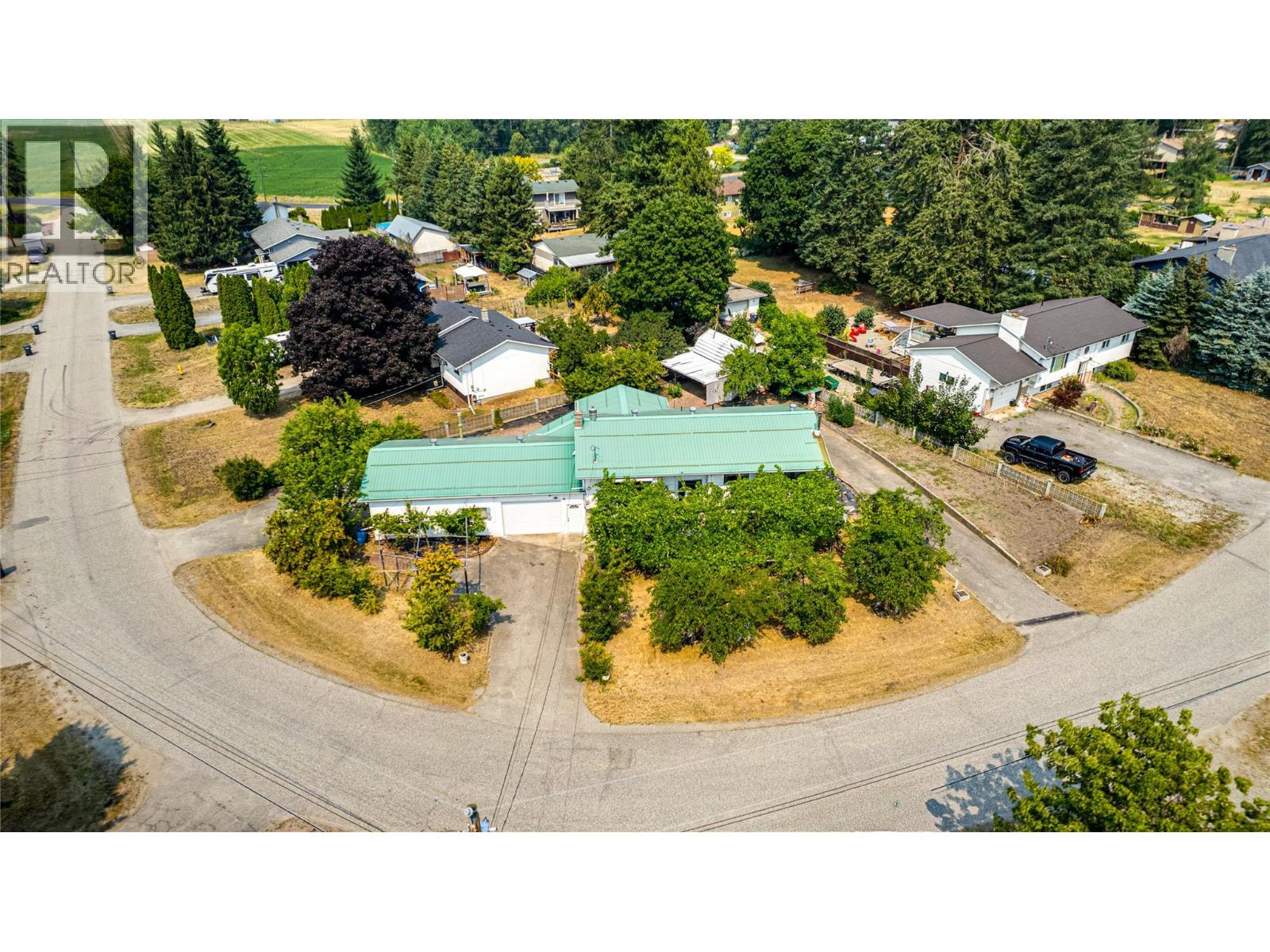 3472 Lockhart Crescent - 1