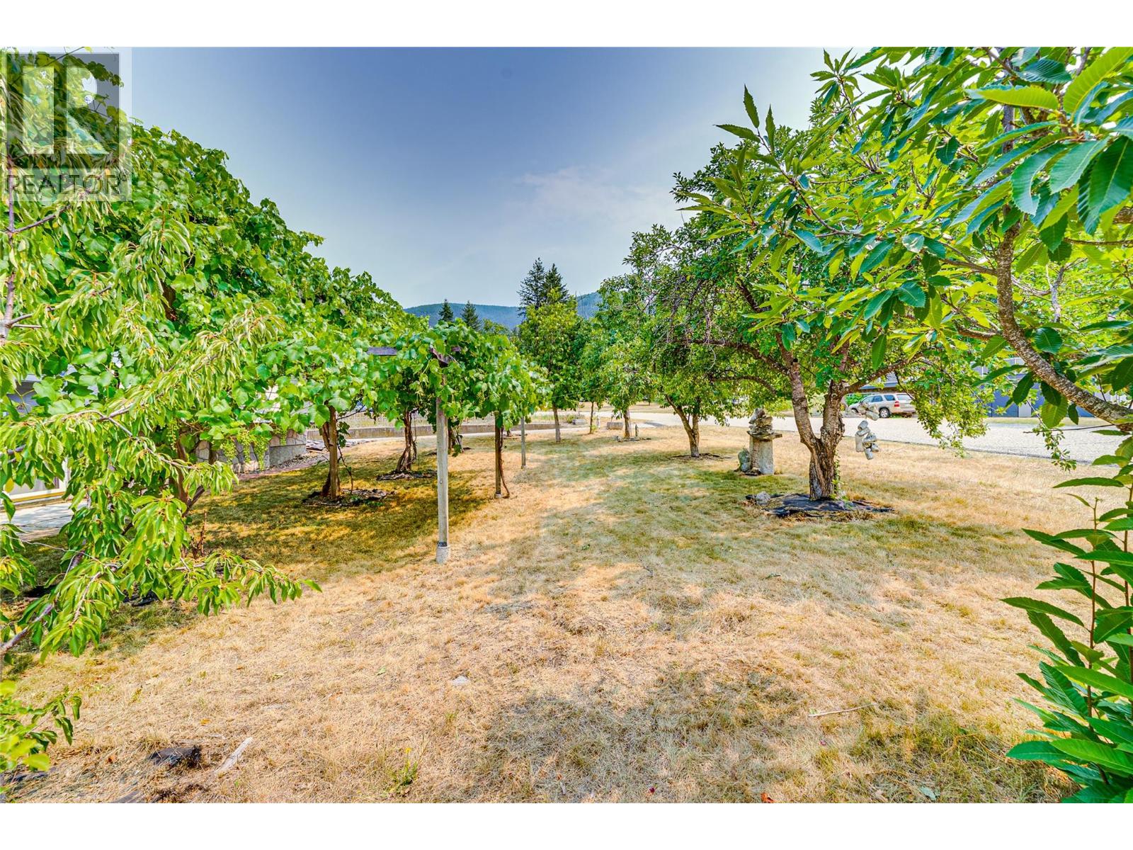 3472 Lockhart Crescent - 8