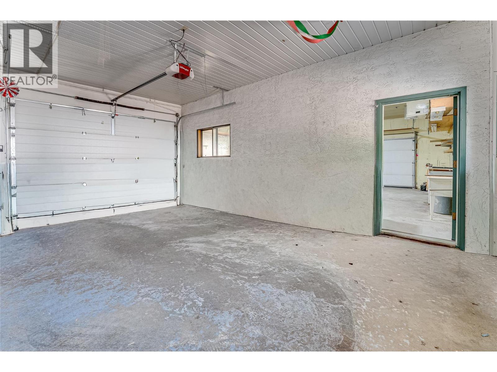 3472 Lockhart Crescent - 10