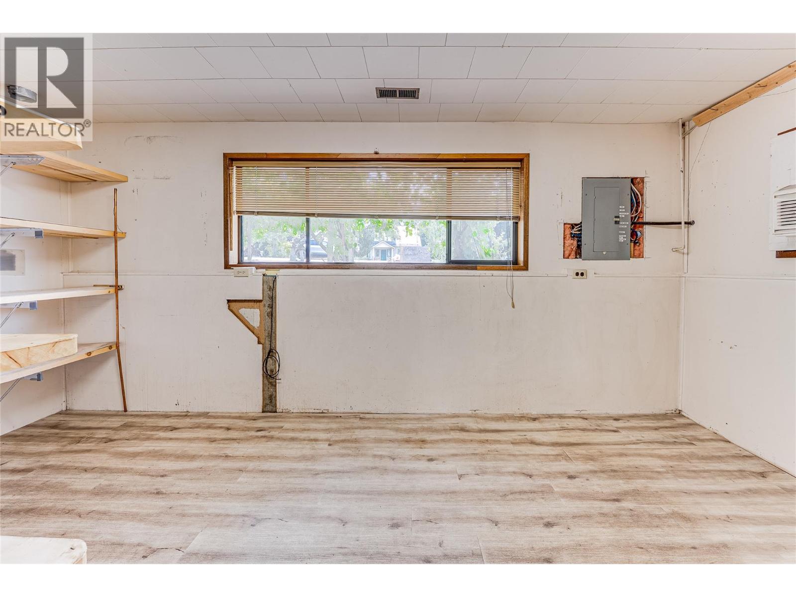 3472 Lockhart Crescent - 41