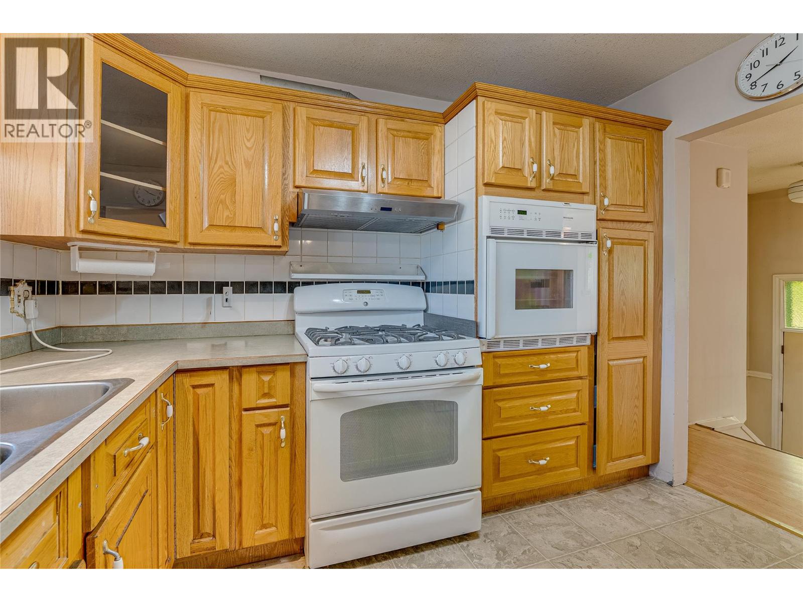 3472 Lockhart Crescent - 25