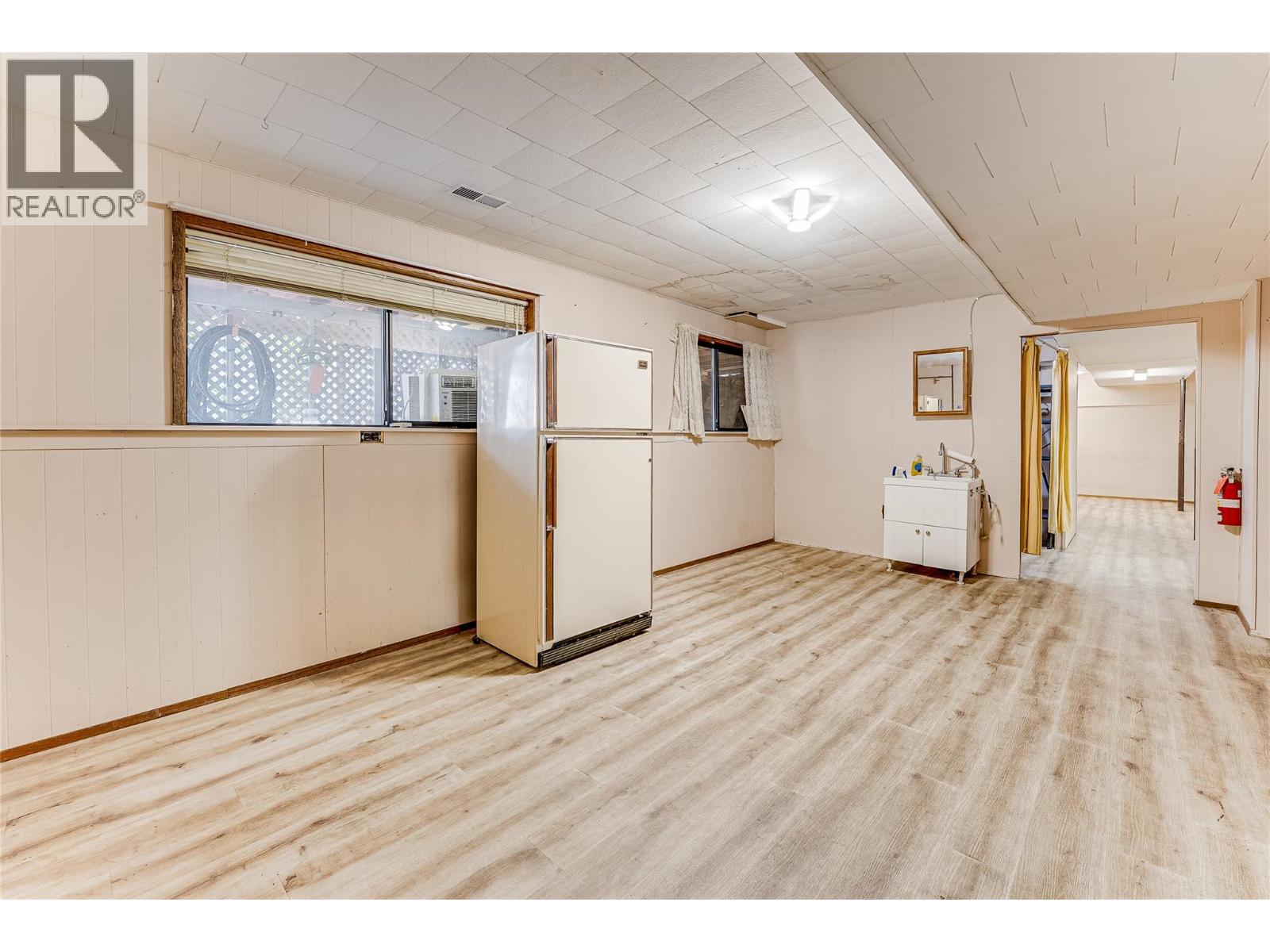3472 Lockhart Crescent - 40