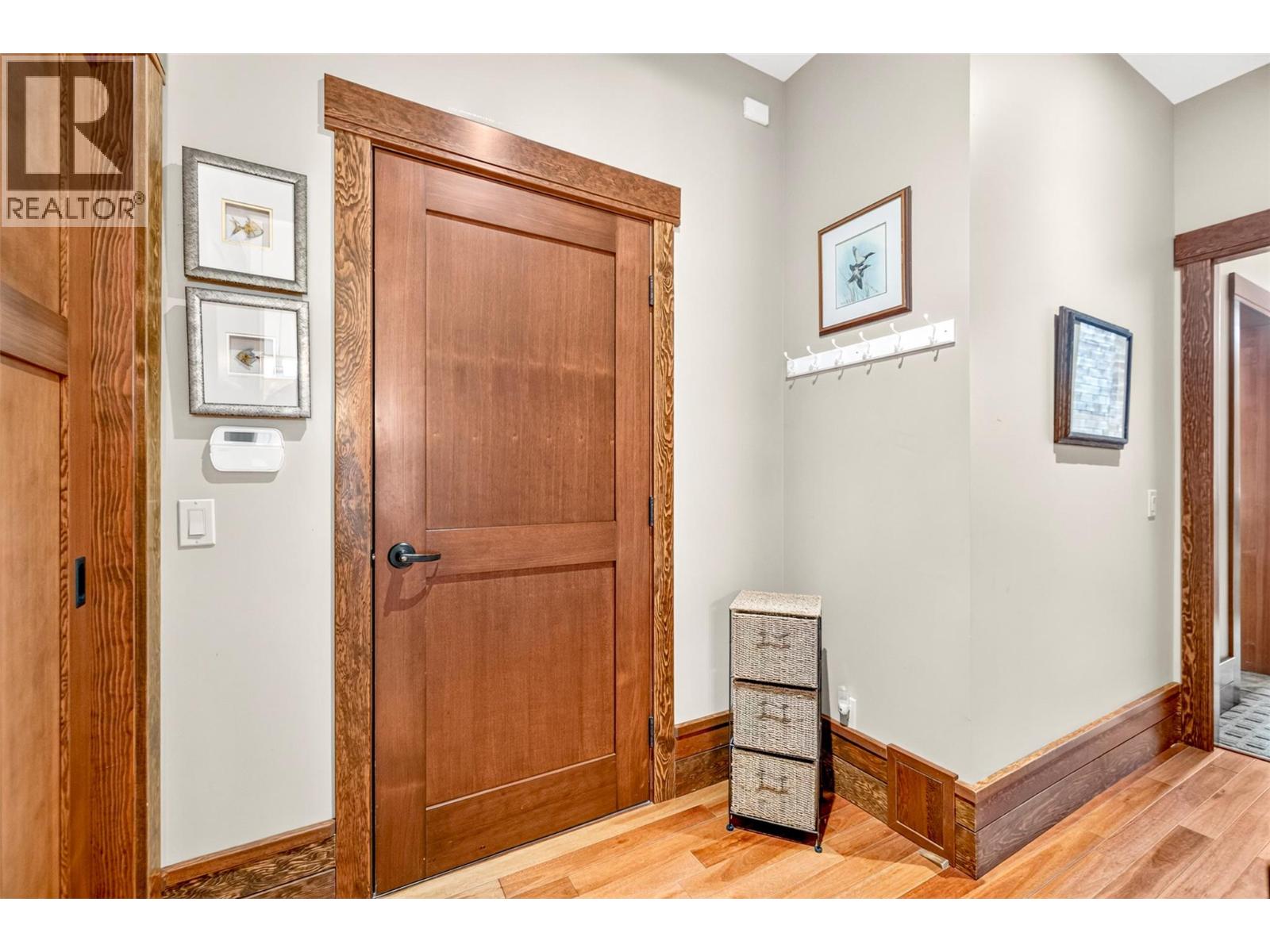 #103A 901 2nd Avenue - 7