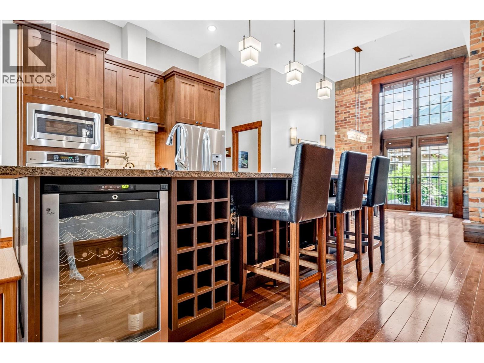 #103A 901 2nd Avenue - 12