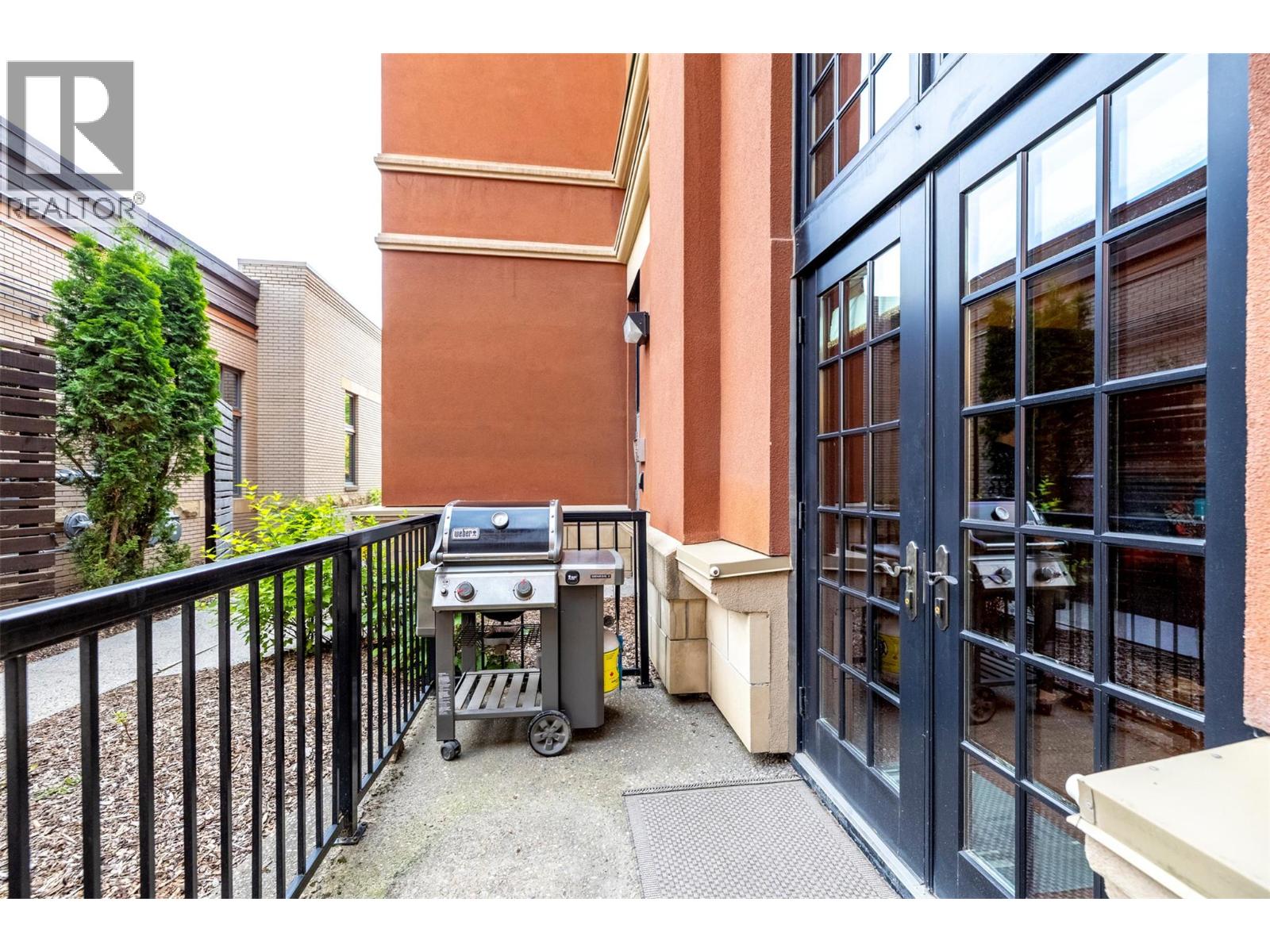 #103A 901 2nd Avenue - 26