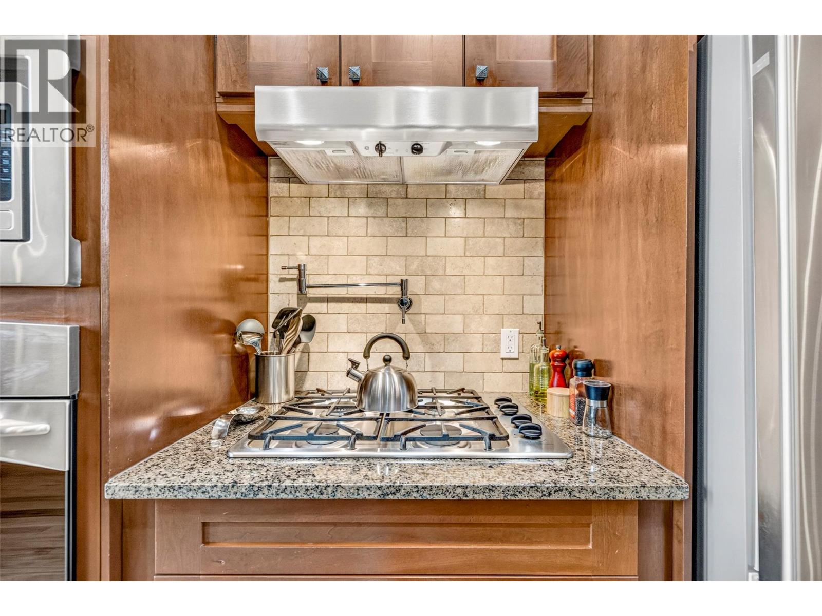 #103A 901 2nd Avenue - 11