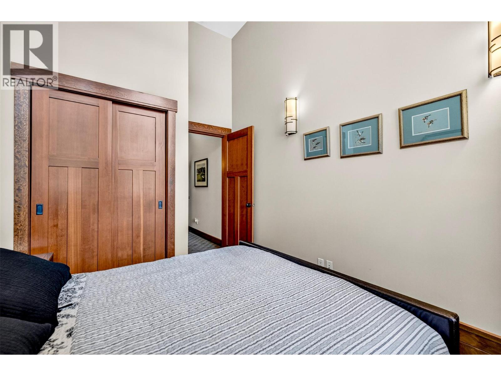 #103A 901 2nd Avenue - 42