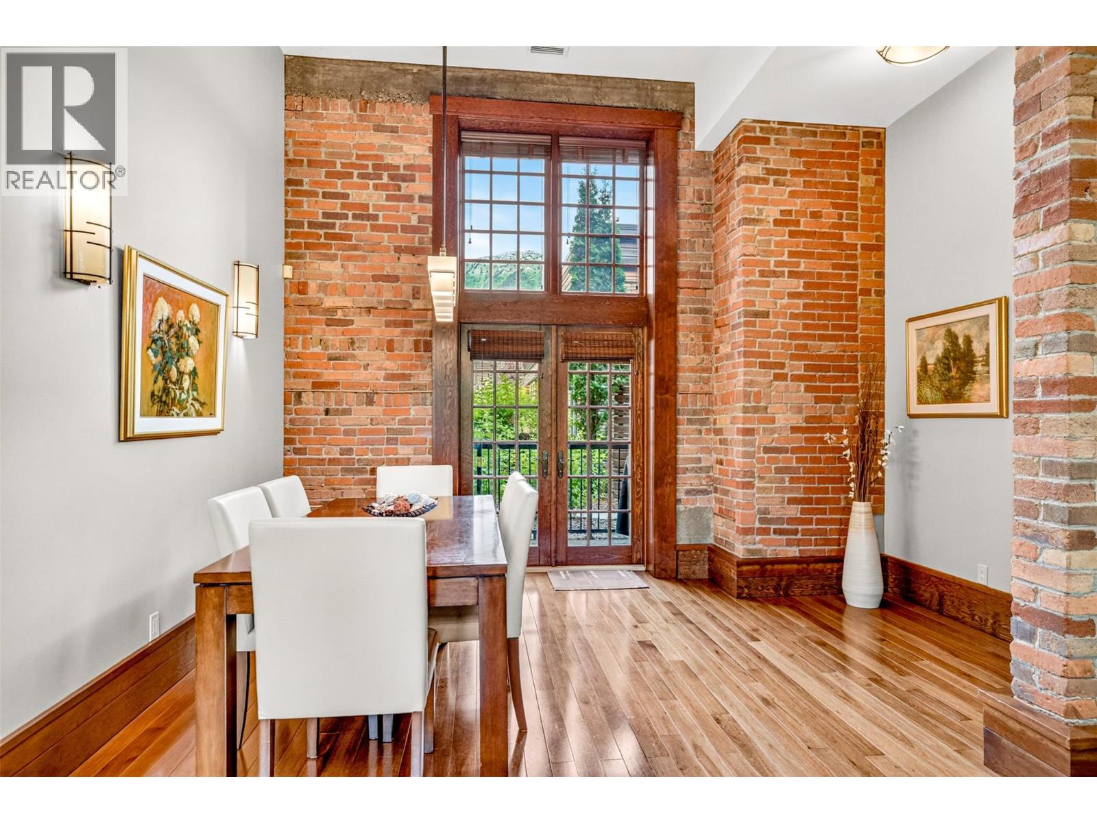 #103A 901 2nd Avenue - 23