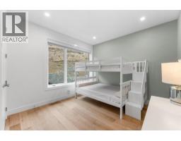 541 Clifton Court, Kelowna, BC V1V0B7 Photo 31