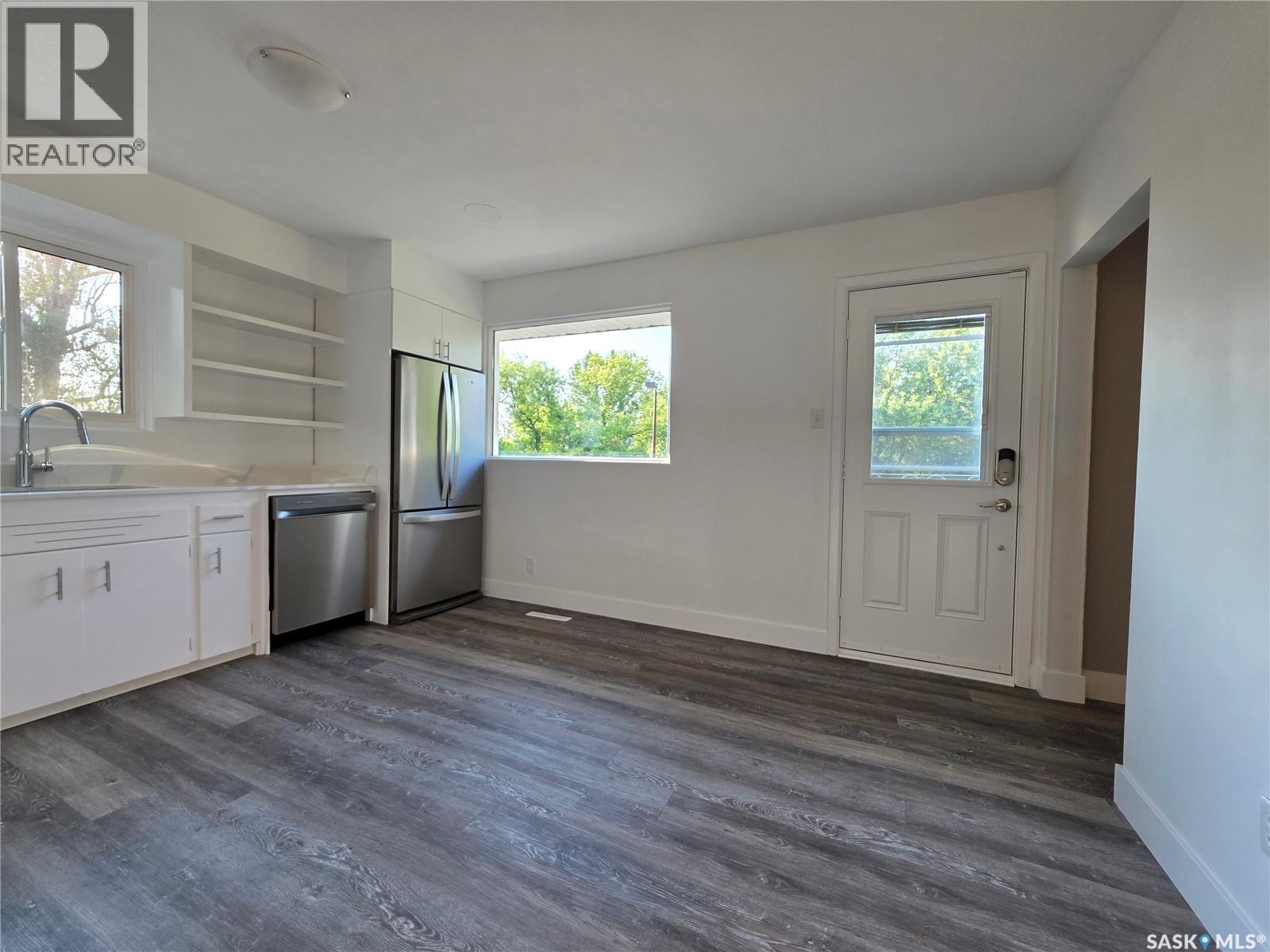 1422 Crawford AVENUE, Swift Current — photo 3