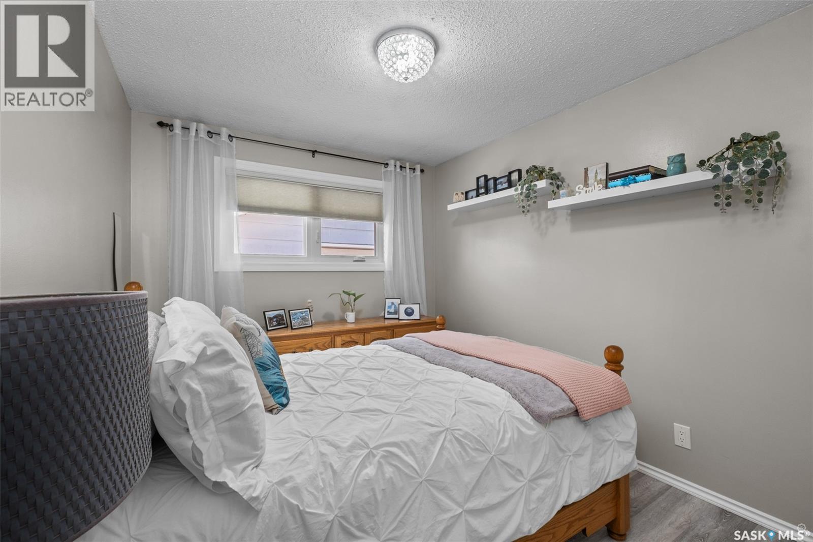 1561 Sibbald CRESCENT - Image 17