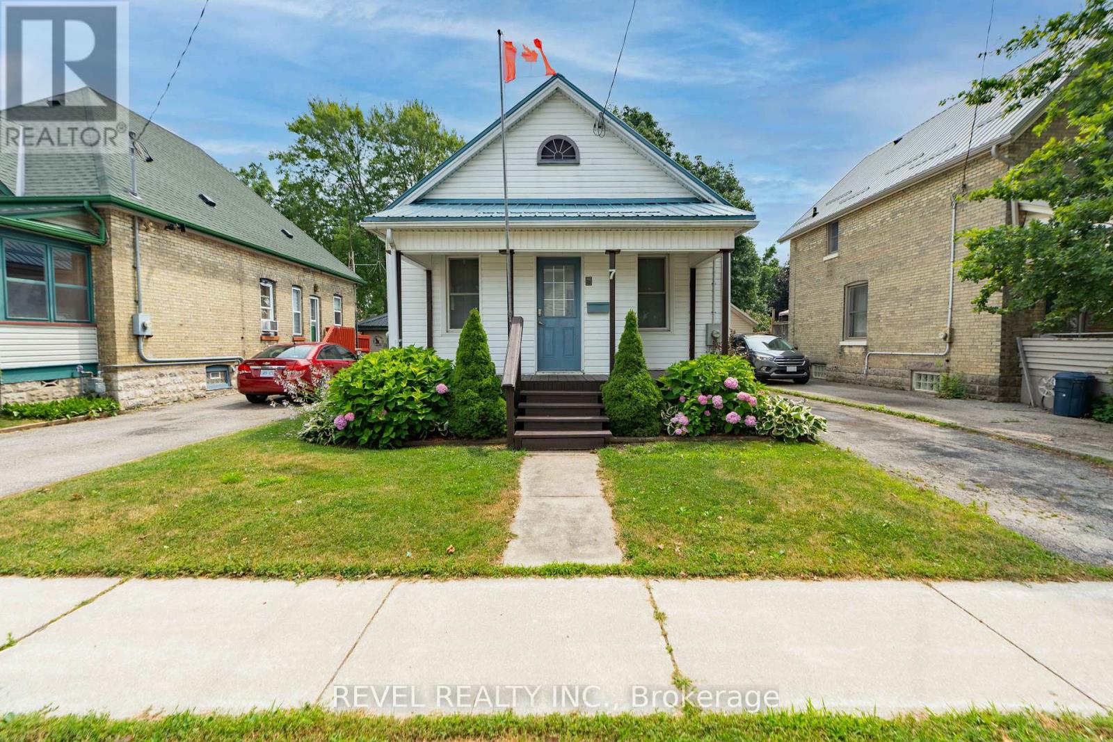 7 MAPLE STREET - 2