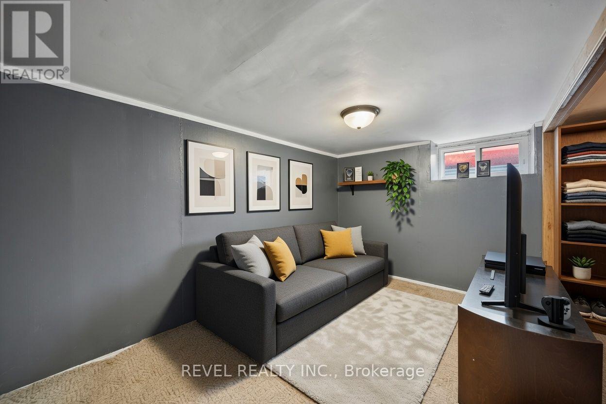 7 MAPLE STREET - 22