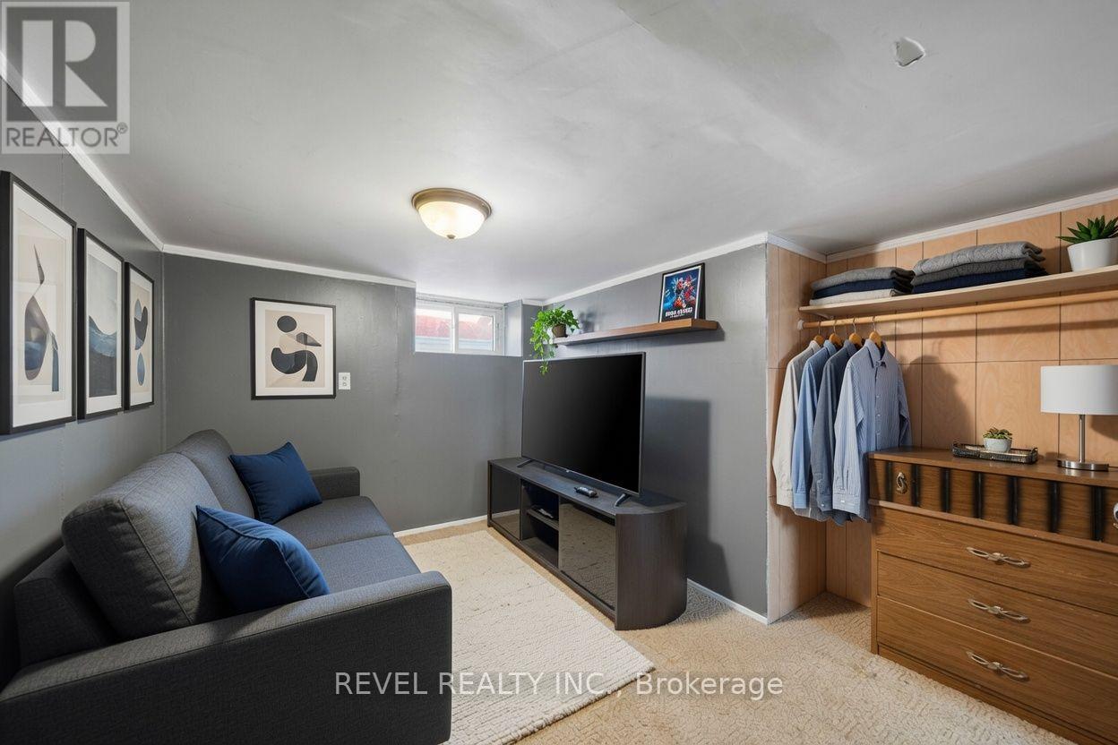 7 MAPLE STREET - 23