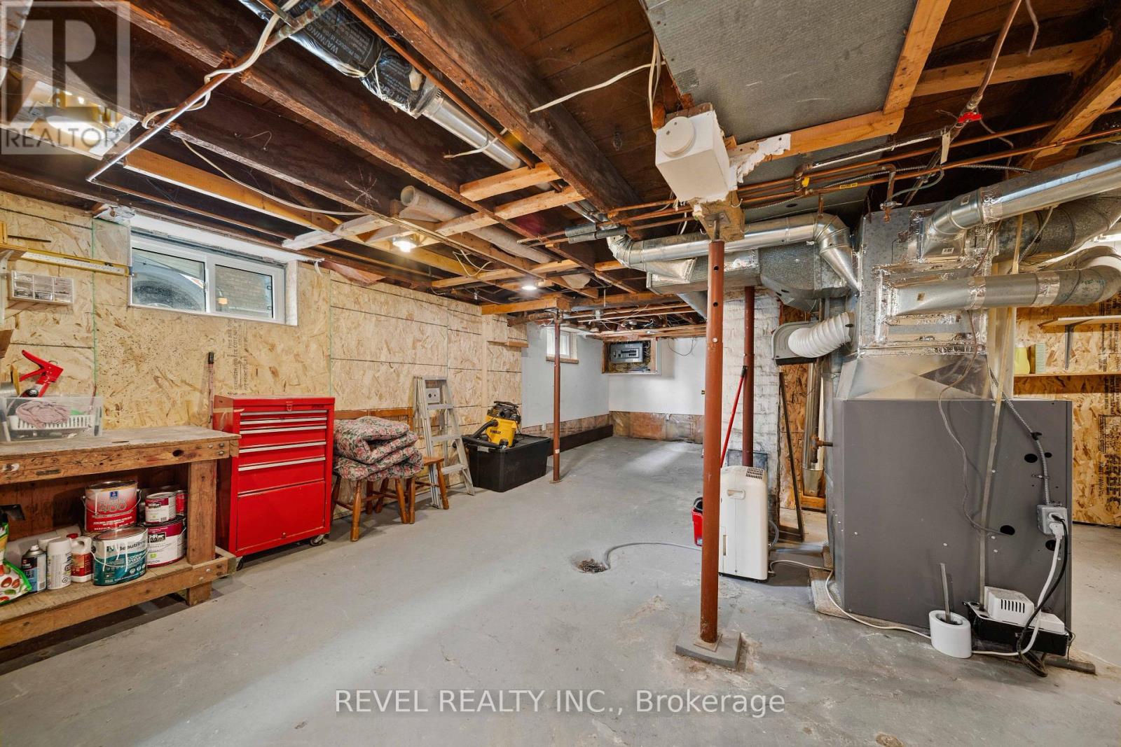 7 MAPLE STREET - 24