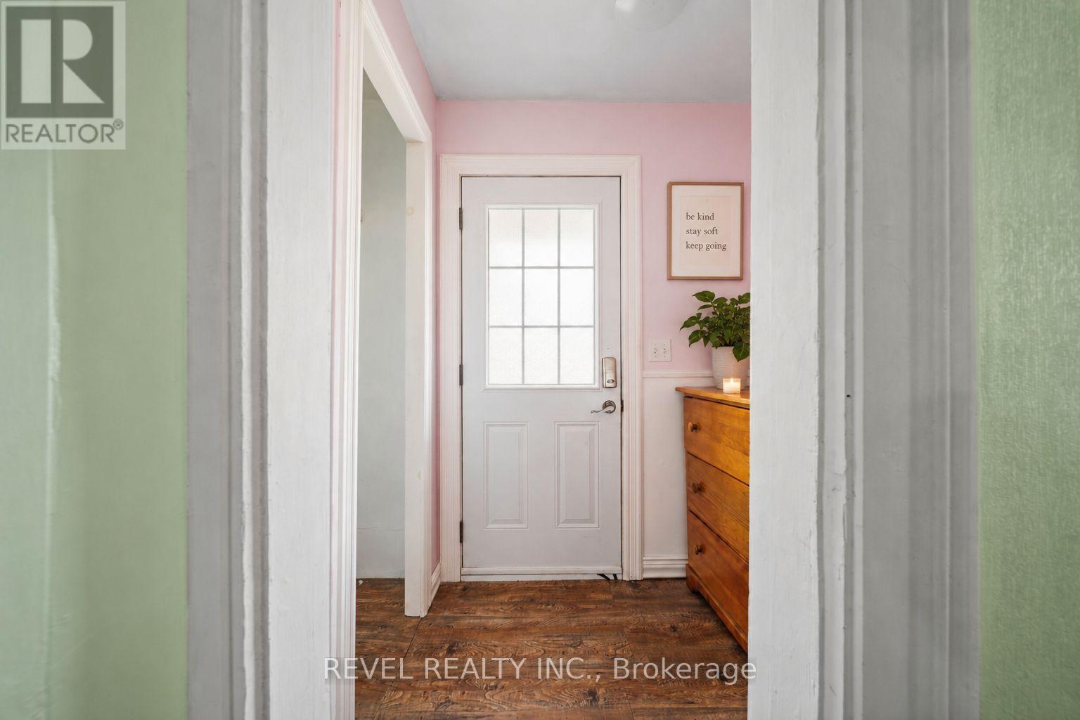 7 MAPLE STREET - 4