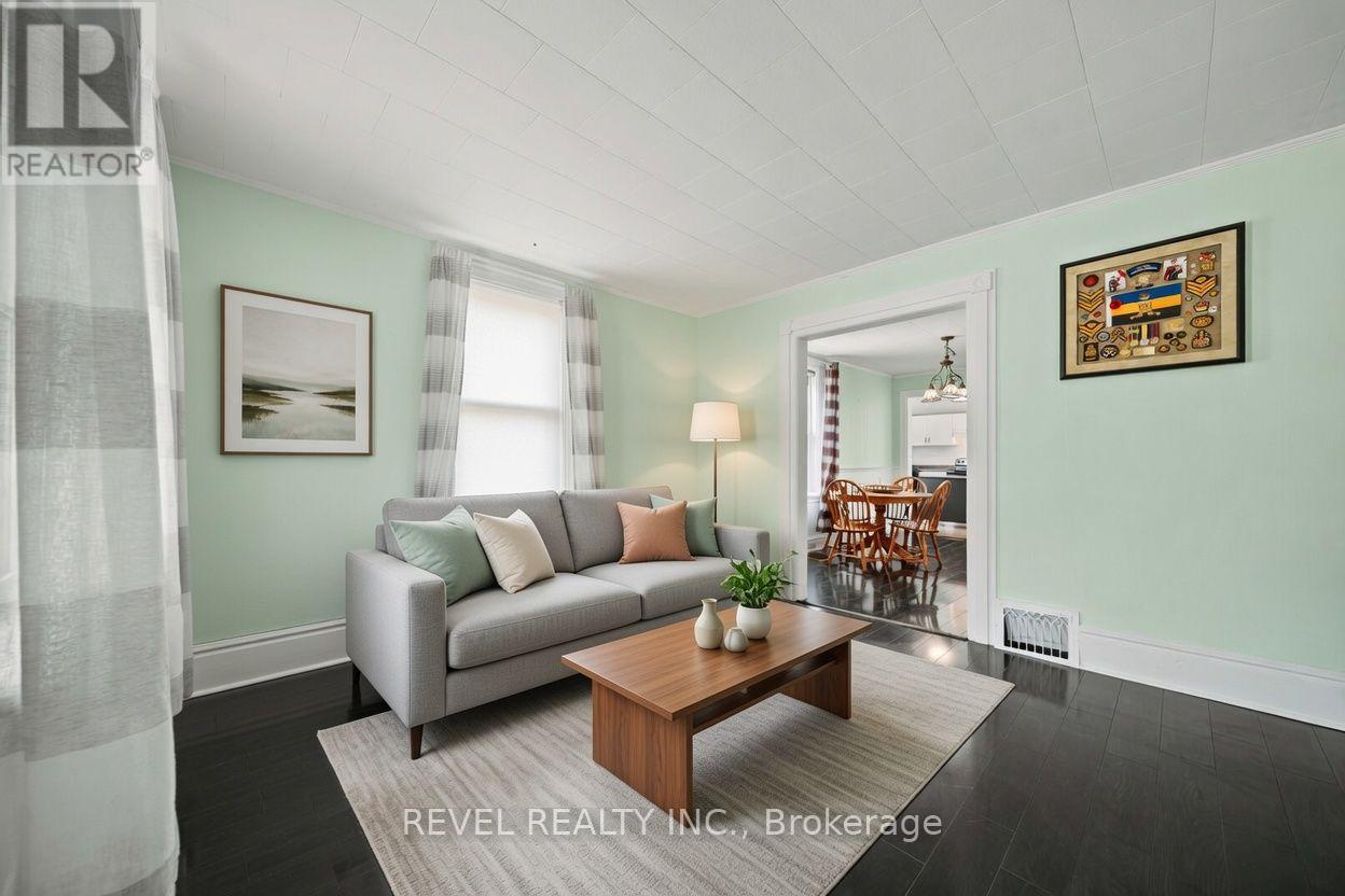 7 MAPLE STREET - 5