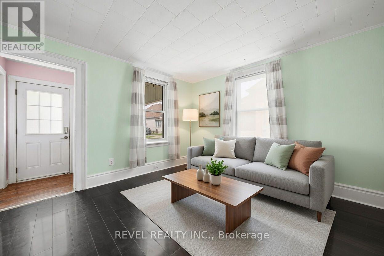 7 MAPLE STREET - 6