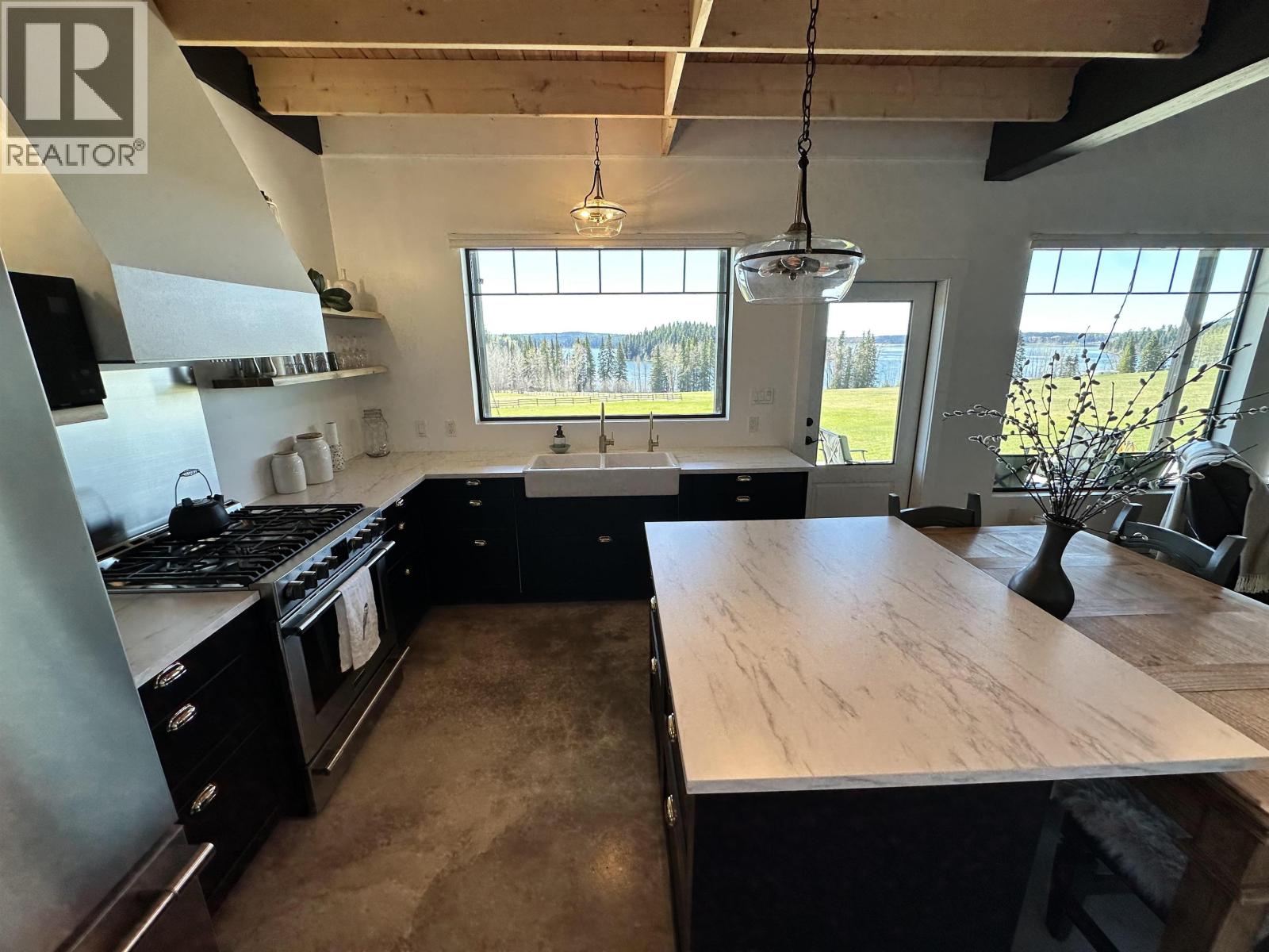 8116 N BRIDGE LAKE ROAD - 11