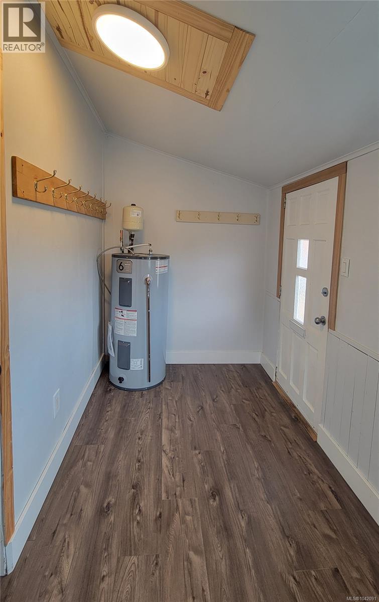 4925 Leslie Ave - 20