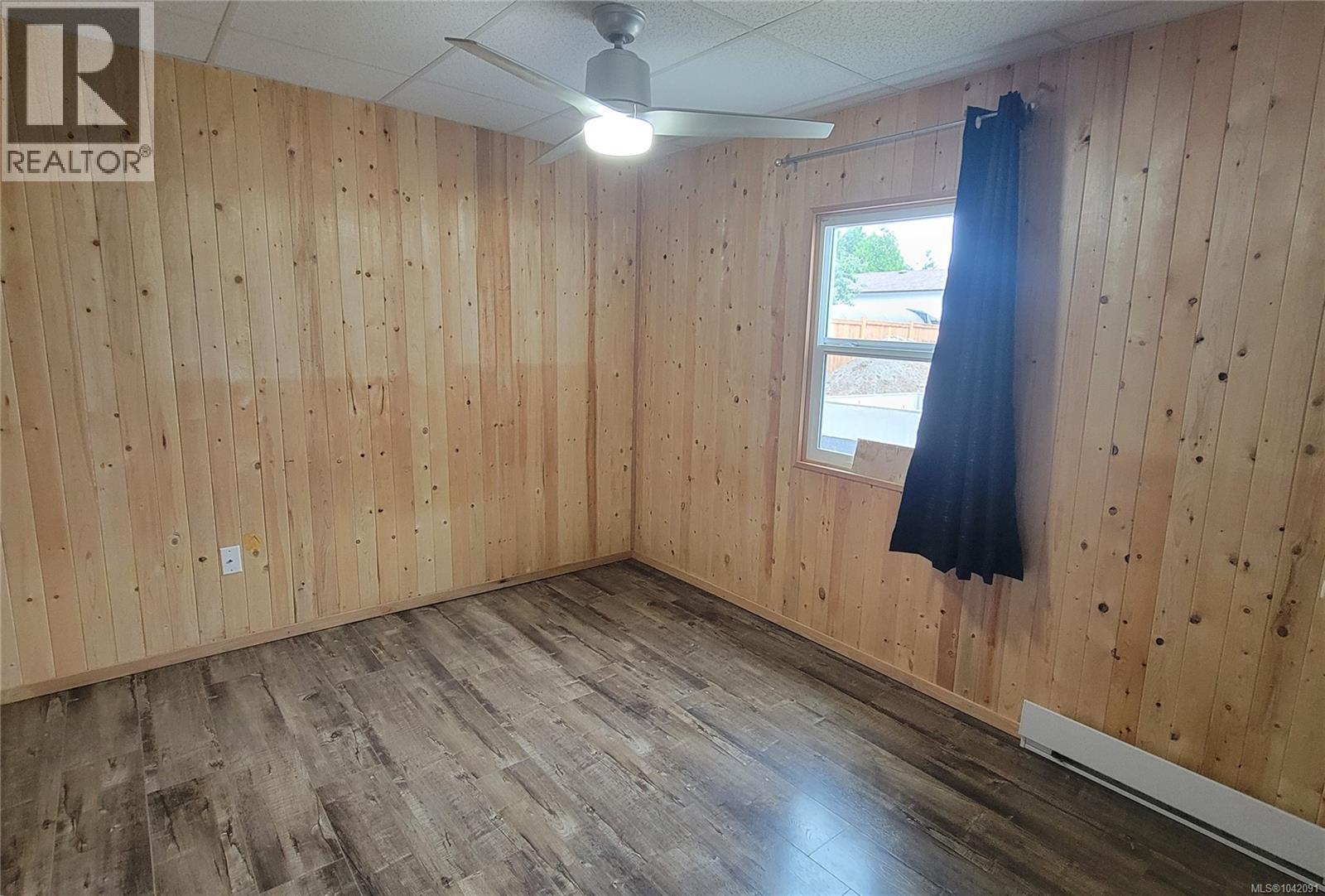 4925 Leslie Ave - Image 15