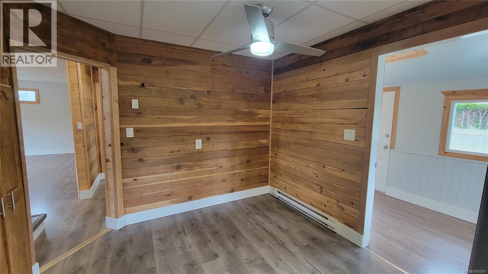 4925 Leslie Ave - 11