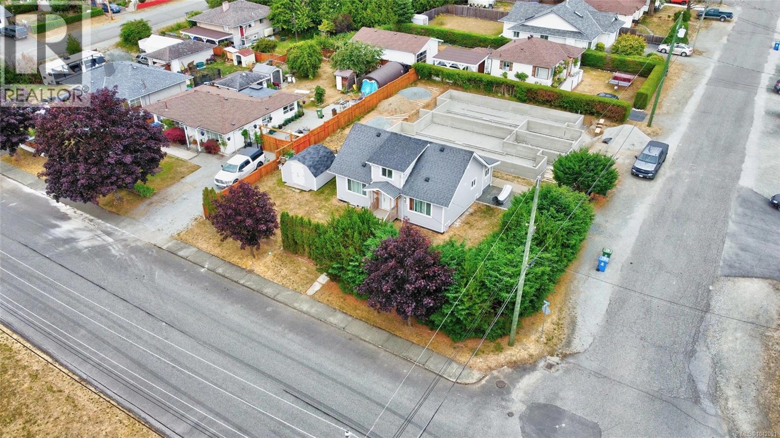 4925 Leslie Ave - Image 28